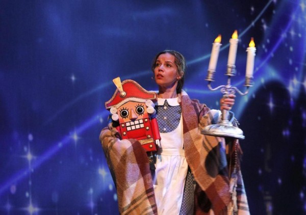 Более 3 700 юных зрителей посмотрели спектакль "Щелкунчик" Тюменского театра кукол