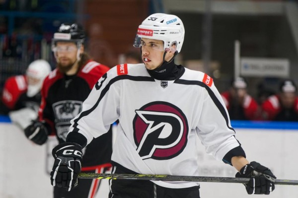 Тюменский "Рубин" победил "Нефтяник" в Альметьевске