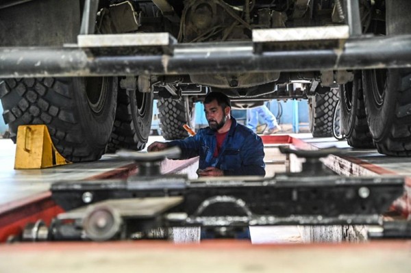 Владимир Якушев: промпредприятия УФО выполняют все обязательства по гособоронзаказу