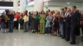 Ямал в стеклянных шарах представили на выставке в Тюмени Ямал в стеклянных шарах представили на выставке в Тюмени