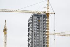 28 огнеборцев в полной экипировке покоряли высотку в Тюмени на время 28 огнеборцев в полной экипировке покоряли высотку в Тюмени на время