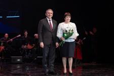 Александр Моор вручил награды жителям Тобольского района