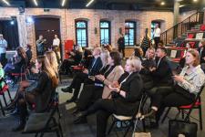 В Тюменской области отметили благодарностями 35 кураторов молодежных проектов и пространств