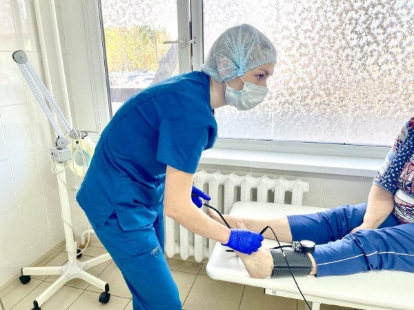 Тюменские врачи помогают сохранить пациентам с диабетом здоровые стопы Тюменские врачи помогают сохранить пациентам с диабетом здоровые стопы