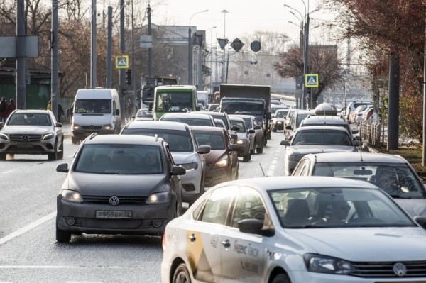 Более 122 млрд рублей потратили жители Тюменской области на услуги