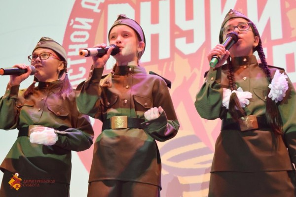 Юных тюменцев приглашают на песенный конкурс "Внуки героев"