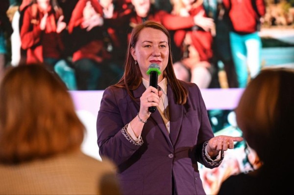 В Тюменской области отметили благодарностями 35 кураторов молодежных проектов и пространств