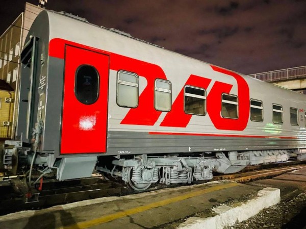 В Тюмени на железной дороге произошел сход пассажирского вагона