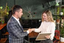 Тюменка Яна Гусева открыла кофейню при поддержке региональной инвесткоманды Тюменка Яна Гусева открыла кофейню при поддержке региональной инвесткоманды