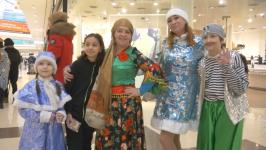 Организаторы "Елки желаний" устроили флешмобы в торговых центрах Тюмени