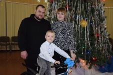 Губернатор Тюменской области исполнил новогодние мечты трех детей 