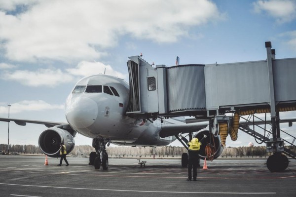 В тюменском Рощино задержали рейс в Москву из-за неисправности самолета 