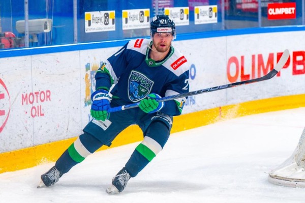 К хоккейному клубу "Рубин" присоединился новый игрок