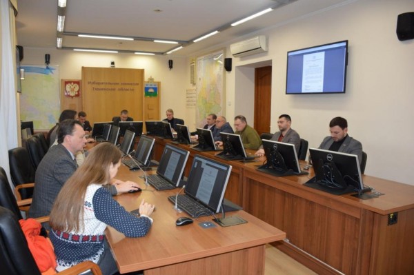 В Тюменской области назначены ответственные за передачу марок для бюллетеней на выборы президента