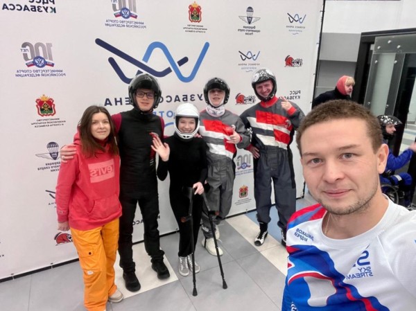 Три медали привезла тюменская команда с чемпионата России по парашютному спорту "Аэротруба-ПОДА"