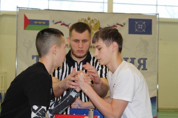 Более 120 школьников&nbsp;поспорят за Кубок по армрестлингу в Ялуторовском районе