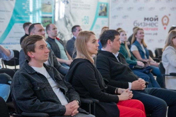 1 тыс. 256 заявок от управленцев со всего УФО поступило на конкурс "Команда Урала. Реформация"