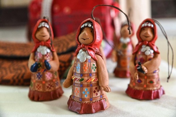 Национальным танцам и ткачеству обучают на Днях удмуртской культуры в Тюмени