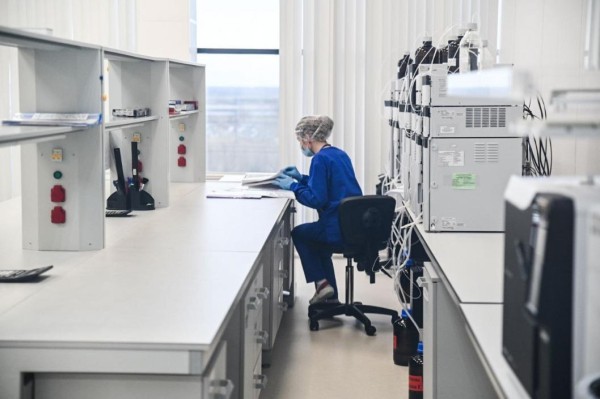 Тюменские биологи: мухи-дрозофилы способны размножаться в условиях высокой концентрации нефти Тюменские биологи: мухи-дрозофилы способны размножаться в условиях высокой концентрации нефти