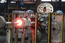 Тюменский завод открыл первое в УФО производство новых полимерных труб для нефтяной отрасли