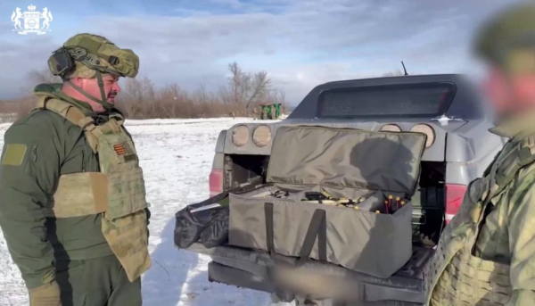 Комплект дронов передан тюменскому подразделению в зону СВО по поручению Александра Моора