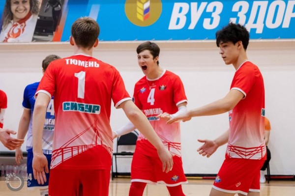 Тюменские волейболисты проведут четыре матча с командами из Воронежа и Ростова-на-Дону Тюменские волейболисты проведут четыре матча с командами из Воронежа и Ростова-на-Дону