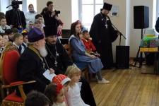 Воспитанники Тобольской православной гимназии устроили концерт к Рождеству Воспитанники Тобольской православной гимназии устроили концерт к Рождеству