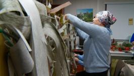 В Тюневском сельском поселении плетут маскировочные сети и собирают теплую одежду для бойцов