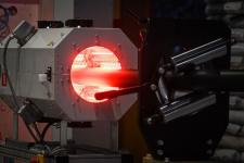 Тюменский завод открыл первое в УФО производство новых полимерных труб для нефтяной отрасли