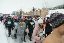 Почти 700 человек приняли участие в "Забеге обещаний" на тюменской набережной