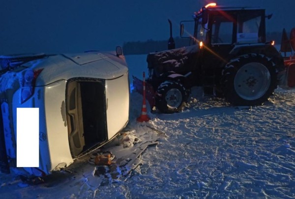 Двое детей пострадали в авариях на тюменских трассах 7 января