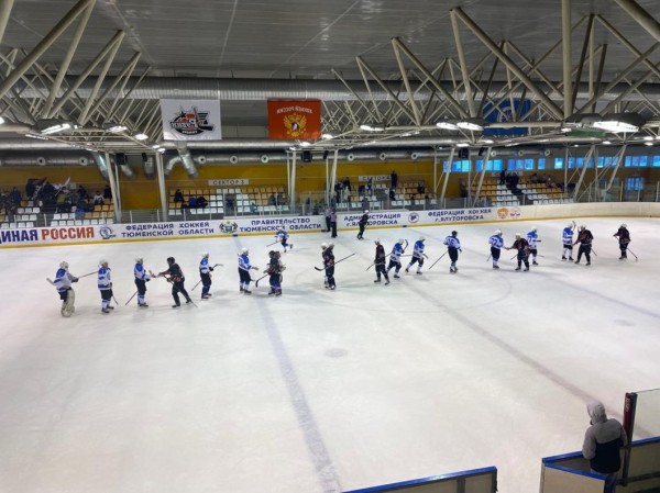 13&nbsp; любительских команд региона примут участие в чемпионате по хоккею