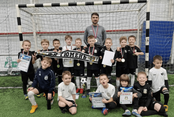 Юные тюменские футболисты одержали победу на турнире "СибирячОК-2024" 