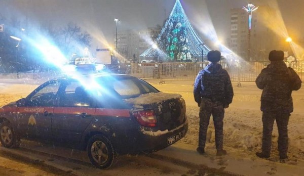  Более 80 экипажей Росгвардии патрулировали маршруты новогодних гуляний в Тюменской области