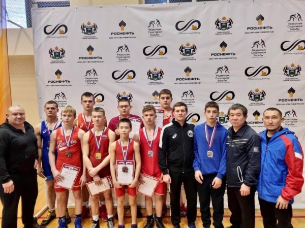 Девять тюменцев представят регион на первенстве России по греко-римской борьбе Девять тюменцев представят регион на первенстве России по греко-римской борьбе