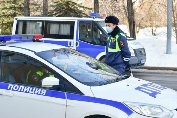 Сплошные проверки на трезвость и рейды проходят на дорогах Тюменской области