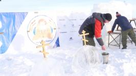 На &ldquo;базе моржей&rdquo; в Тюмени оборудуют купели и строят церковь изо льда