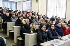 В ТВВИКУ будущим абитуриентам показали динамические тренажеры и образцы техники