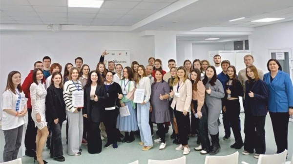 Тюменские студенты представили 35 бизнес-проектов на "Азбуке предпринимателя"