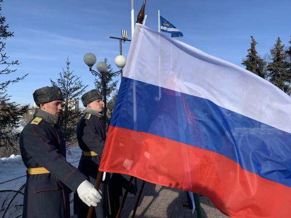 Память павших защитников Отечества почтили минутой молчания в Тюмени