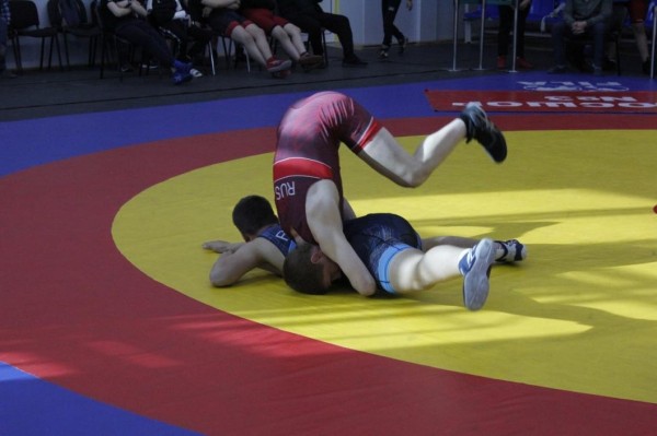 В первенстве Тюмени по греко-римской борьбе примут участие около 100 спортсменов