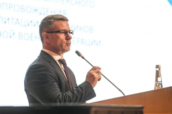 В Тюмени обсуждают вопросы сопровождения и реабилитации участников СВО