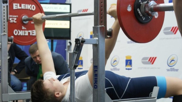 Тюменские спортсмены выступят на первенстве УФО по пауэрлифтингу