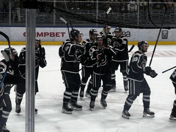 Тюменский "Рубин" выиграл первую встречу за выход в полуфинал плей-офф ВХЛ 