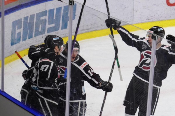 Хоккейный клуб "Рубин" сыграет с альметьевским "Нефтяником"