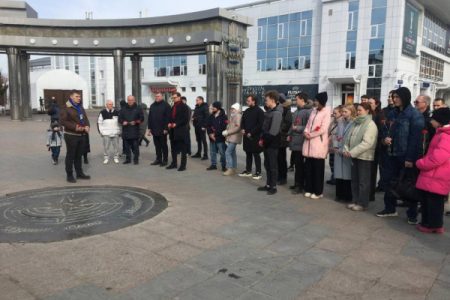 В Тюмени состоялась траурная акция по погибшим в “Крокусе”
