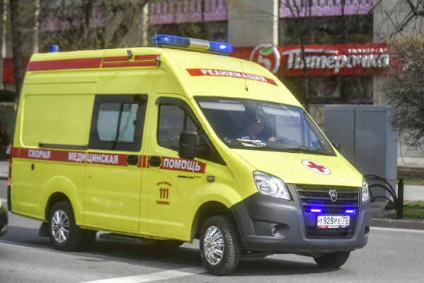 В дорожном конфликте тюменцу сломали нос и выбили зуб