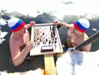 Рекорд России по игре в шахматы в ледяной воде установили &ldquo;моржи&rdquo; в Тюмени