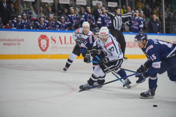 Тюменский "Рубин" выиграл третий матч серии игр с красноярским "Соколом"