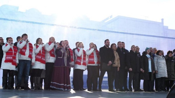 Десятилетие воссоединения Крыма с Россией отметили жители Тюмени на форуме-концерте Десятилетие воссоединения Крыма с Россией отметили жители Тюмени на форуме-концерте